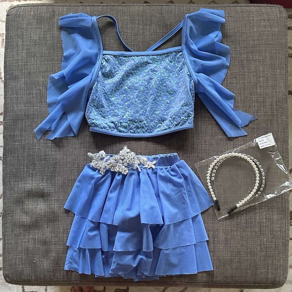 Weissman Blue and Cream Performance Outfit